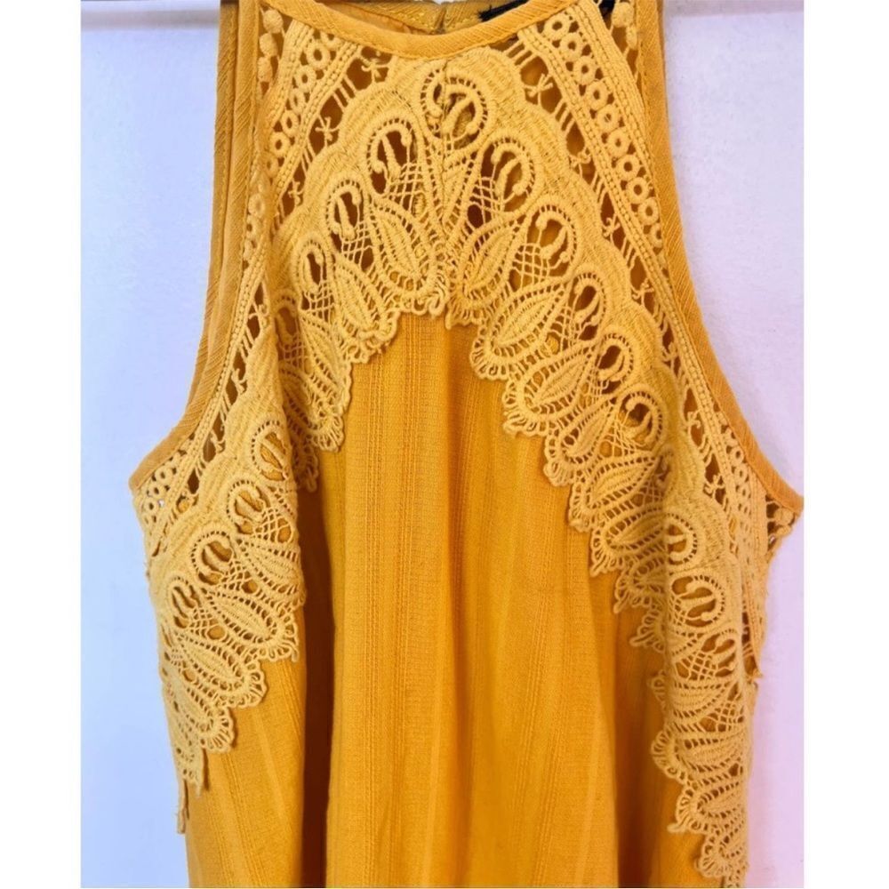 Venus Halter Crochet Neck Dress Sz 8
